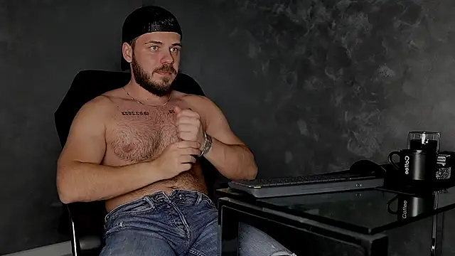 juliusmasters online show from 11/03/25, 07:48