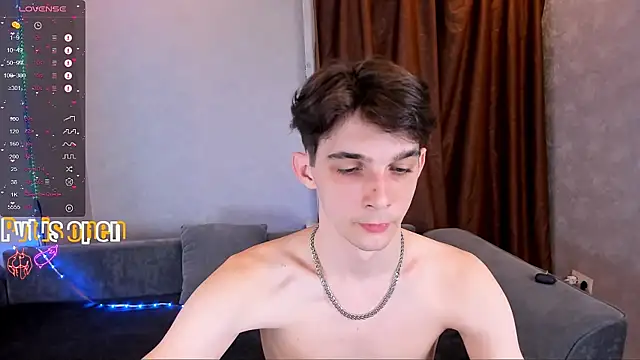 Aaron Boom online show from 04/17/26, 09:40