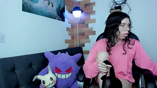 Snapshot of Angel_Dust18 chatting on 01/06/25, 08:07 Angel Dust18 online show from 01/06/25, 08:07