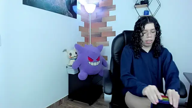 Snapshot of Angel_Dust18 chatting on 01/16/25, 08:25 Angel Dust18 online show from 01/16/25, 08:25