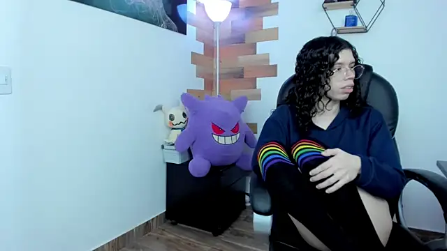 Snapshot of Angel_Dust18 chatting on 01/16/25, 11:27 Angel Dust18 online show from 01/16/25, 11:27