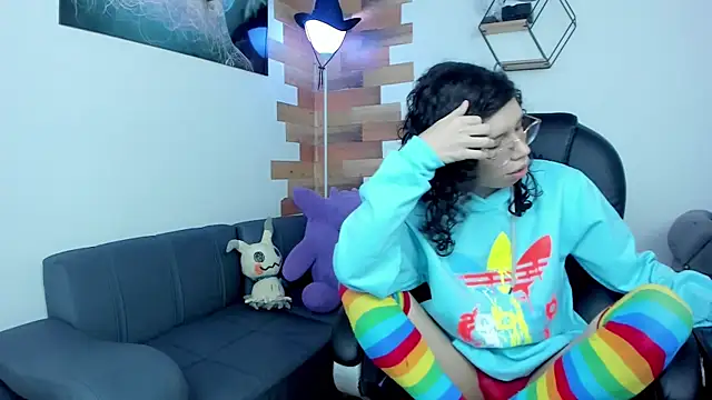 Snapshot of Angel_Dust18 chatting on 02/01/25, 07:55 Angel Dust18 online show from 02/01/25, 07:55