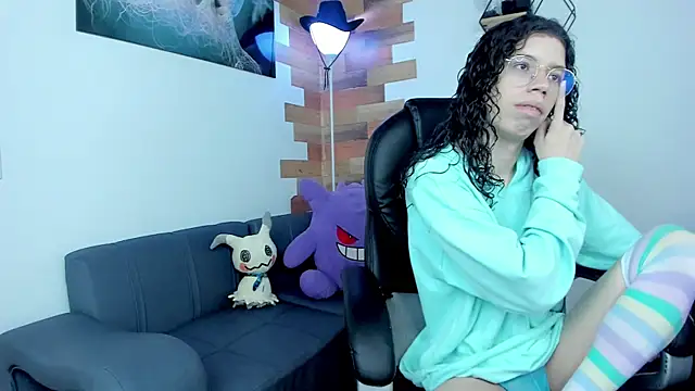 Snapshot of Angel_Dust18 chatting on 02/03/25, 08:03 Angel Dust18 online show from 02/03/25, 08:03