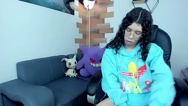 Snapshot of Angel_Dust18 chatting on 02/16/25, 11:26 Angel Dust18 online show from 02/16/25, 11:26