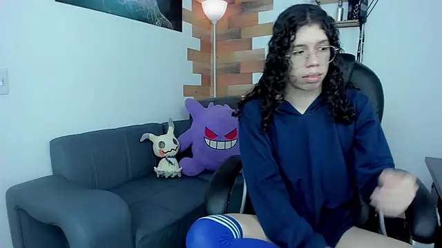 Snapshot of Angel_Dust18 chatting on 03/14/25, 08:17 Angel Dust18 online show from 03/14/25, 08:17