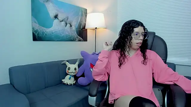 Snapshot of Angel_Dust18 chatting on 09/23/25, 02:20 Angel Dust18 online show from 09/23/25, 02:20