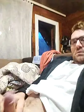 Snapshot of tomee83 chatting on 11/29/25, 05:54 tomee83 online show from 11/29/25, 05:54