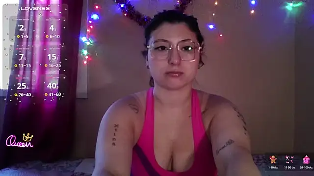 Snapshot of imsohornydacom chatting on 12/17/25, 06:25 imsohornydacom online show from 12/17/25, 06:25