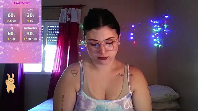 Snapshot of imsohornydacom chatting on 01/13/26, 05:40 imsohornydacom online show from 01/13/26, 05:40