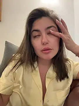 sukhakunis1 online show from 04/17/26, 03:09