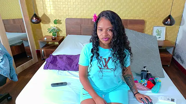 Squirter pussybomb online show from 01/15/25, 03:33