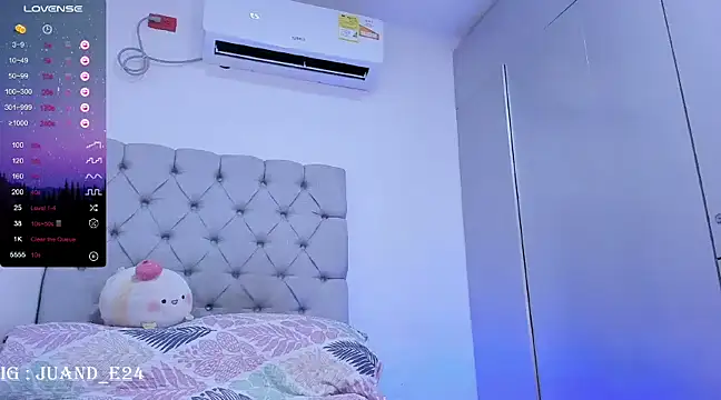 Snapshot of juande_24 chatting on 12/17/24, 05:07 juande 24 online show from 12/17/24, 05:07