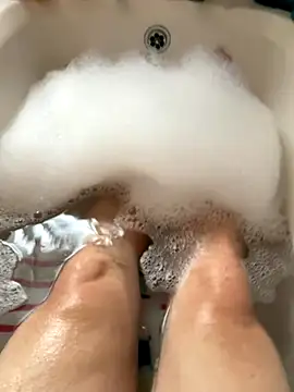 Snapshot of Russell1508 chatting on 10/04/25, 07:50 Russell1508 online show from 10/04/25, 07:50