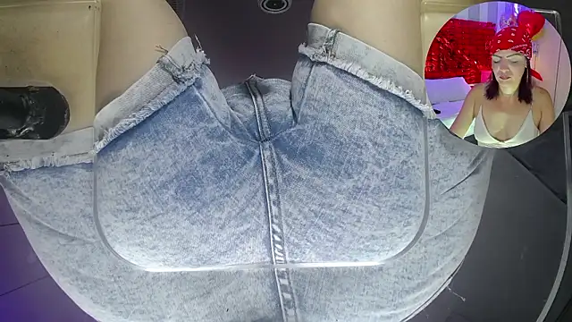 KatteMoss online show from 02/04/26, 08:03