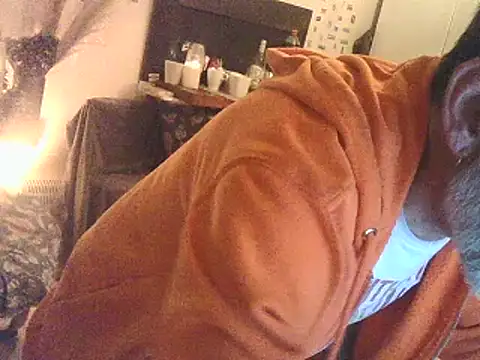 Snapshot of DaddyQuimHot chatting on 12/27/24, 06:57 DaddyQuimHot online show from 12/27/24, 06:57