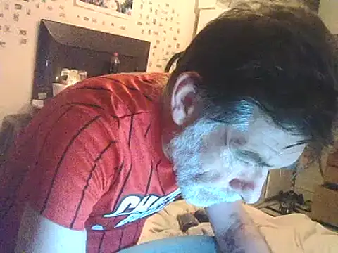 Snapshot of DaddyQuimHot chatting on 02/14/25, 01:13 DaddyQuimHot online show from 02/14/25, 01:13