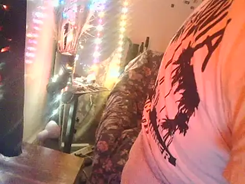 Snapshot of DaddyQuimHot chatting on 03/06/25, 05:00 DaddyQuimHot online show from 03/06/25, 05:00