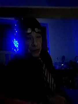 DaddyQuimHot online show from 12/17/25, 07:03