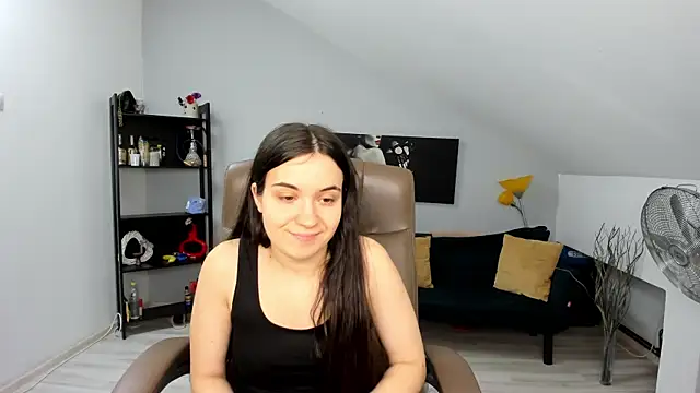 Snapshot of MelissaWiliam chatting on 02/07/25, 12:06 MelissaWiliam online show from 02/07/25, 12:06