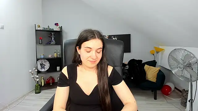 Snapshot of MelissaWiliam chatting on 03/19/25, 06:01 MelissaWiliam online show from 03/19/25, 06:01