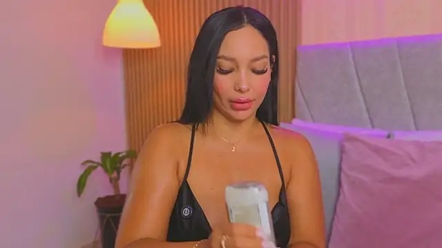 Dakota diaz  online show from 02/08/26, 07:39