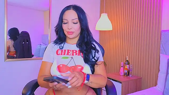 Dakota diaz  online show from 04/24/26, 07:38