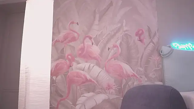 Snapshot of NinaMint chatting on 11/01/25, 07:27 NinaMint online show from 11/01/25, 07:27