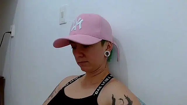 tomboyblue online show from 02/09/26, 04:22