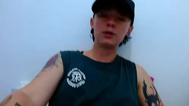 tomboyblue online show from 04/21/26, 07:39