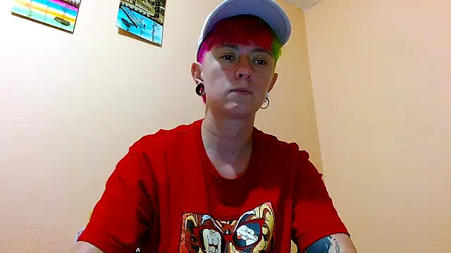 Snapshot of tomboyblue chatting on 07/22/26, 04:26 tomboyblue online show from 07/22/26, 04:26