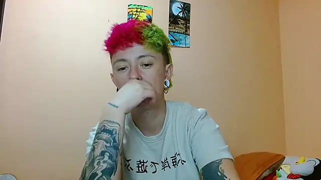 Snapshot of tomboyblue chatting on 08/02/26, 11:36 tomboyblue online show from 08/02/26, 11:36