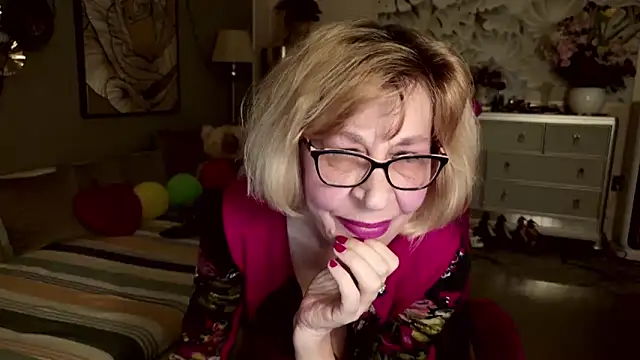 HornyMilf 555 online show from 05/12/26, 05:15