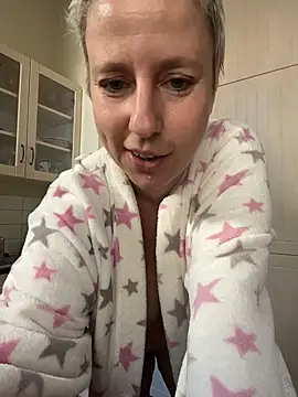 MariaValentine online show from 07/11/26, 05:54