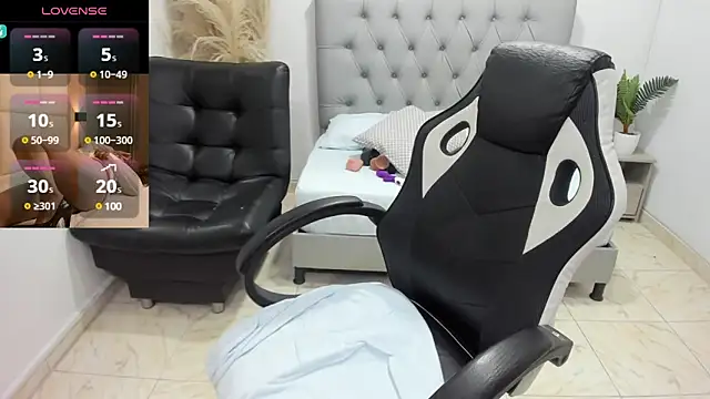 niraksil online show from 02/17/25, 12:05