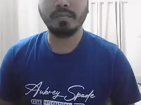Snapshot of desiboyasif chatting on 01/27/25, 04:01 desiboyasif online show from 01/27/25, 04:01
