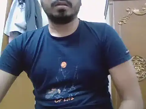 Snapshot of desiboyasif chatting on 10/14/25, 06:52 desiboyasif online show from 10/14/25, 06:52