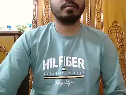 Snapshot of desiboyasif chatting on 12/20/25, 04:36 desiboyasif online show from 12/20/25, 04:36