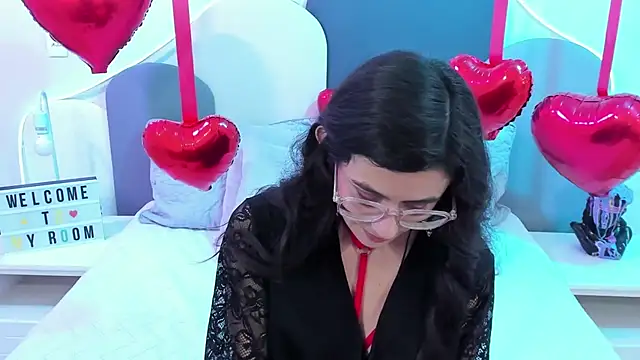 SophieGomez22 online show from 02/14/25, 05:14