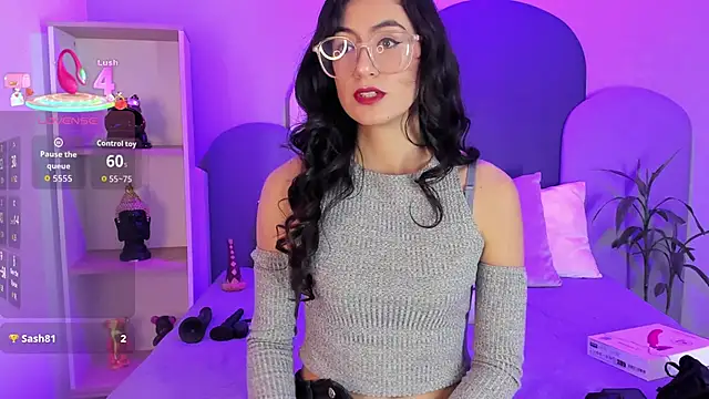 SophieGomez22 online show from 09/10/25, 11:43