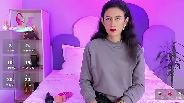 SophieGomez22 online show from 12/17/25, 11:16