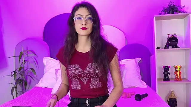 SophieGomez22 online show from 04/17/26, 11:46