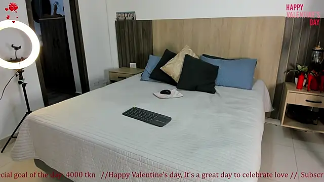 rebeca cortez  online show from 02/14/26, 07:43