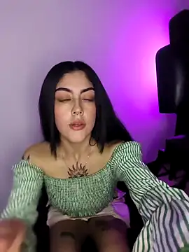 Snapshot of Mazikeen-- chatting on 10/26/25, 09:31 Mazikeen-- online show from 10/26/25, 09:31