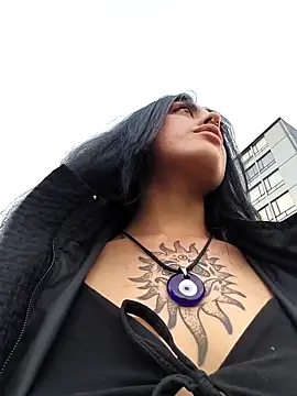 Snapshot of Mazikeen-- chatting on 11/14/25, 09:57 Mazikeen-- online show from 11/14/25, 09:57