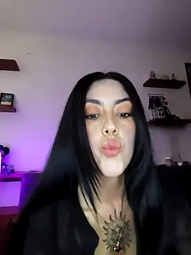 Snapshot of Mazikeen-- chatting on 11/29/25, 09:51 Mazikeen-- online show from 11/29/25, 09:51