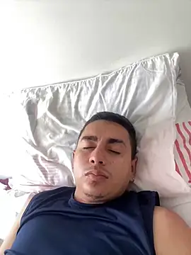 Snapshot of DanielGomez9 chatting on 01/26/25, 08:34 DanielGomez9 online show from 01/26/25, 08:34