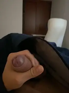 Snapshot of DanielGomez9 chatting on 03/03/25, 01:09 DanielGomez9 online show from 03/03/25, 01:09