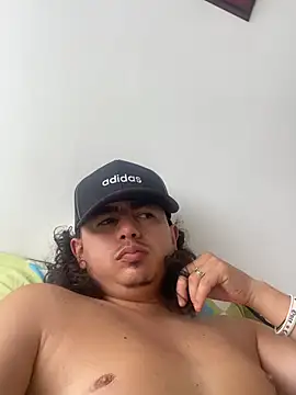 Snapshot of DanielGomez9 chatting on 07/11/26, 02:53 DanielGomez9 online show from 07/11/26, 02:53