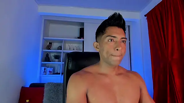 Couple muscle1 online show from 12/03/24, 01:43