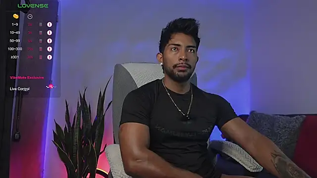 Couple muscle1 online show from 04/15/26, 11:17